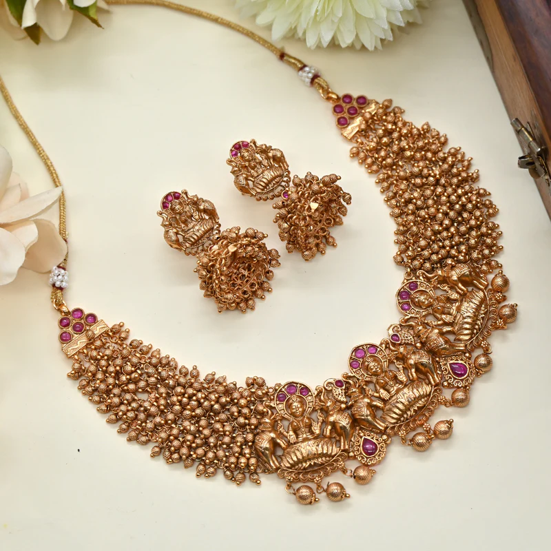 Antique Kemp Gajalakshmi Gold Bunch Beads Bridal set